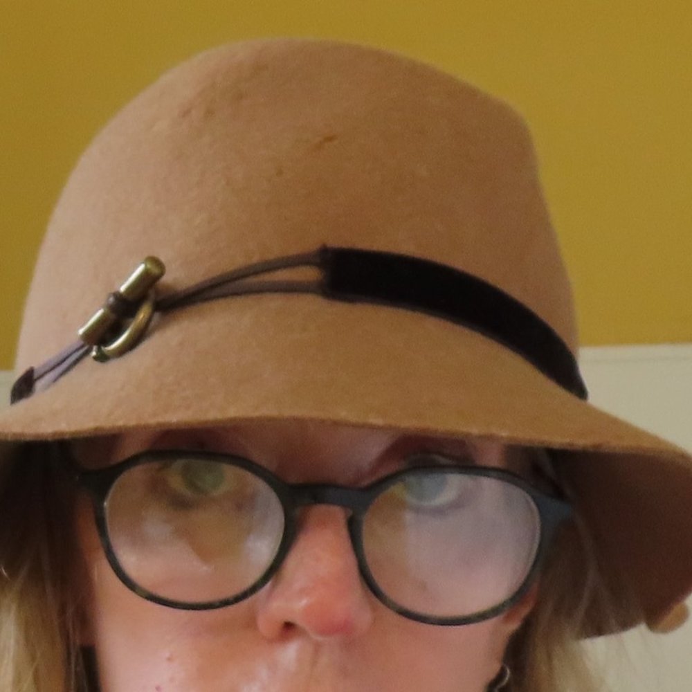 Rafaello Bettini Italian Tan Felt Hat with metal knob trim, size S-M